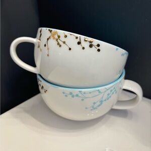 DAVIDS TEA winter collection mugs